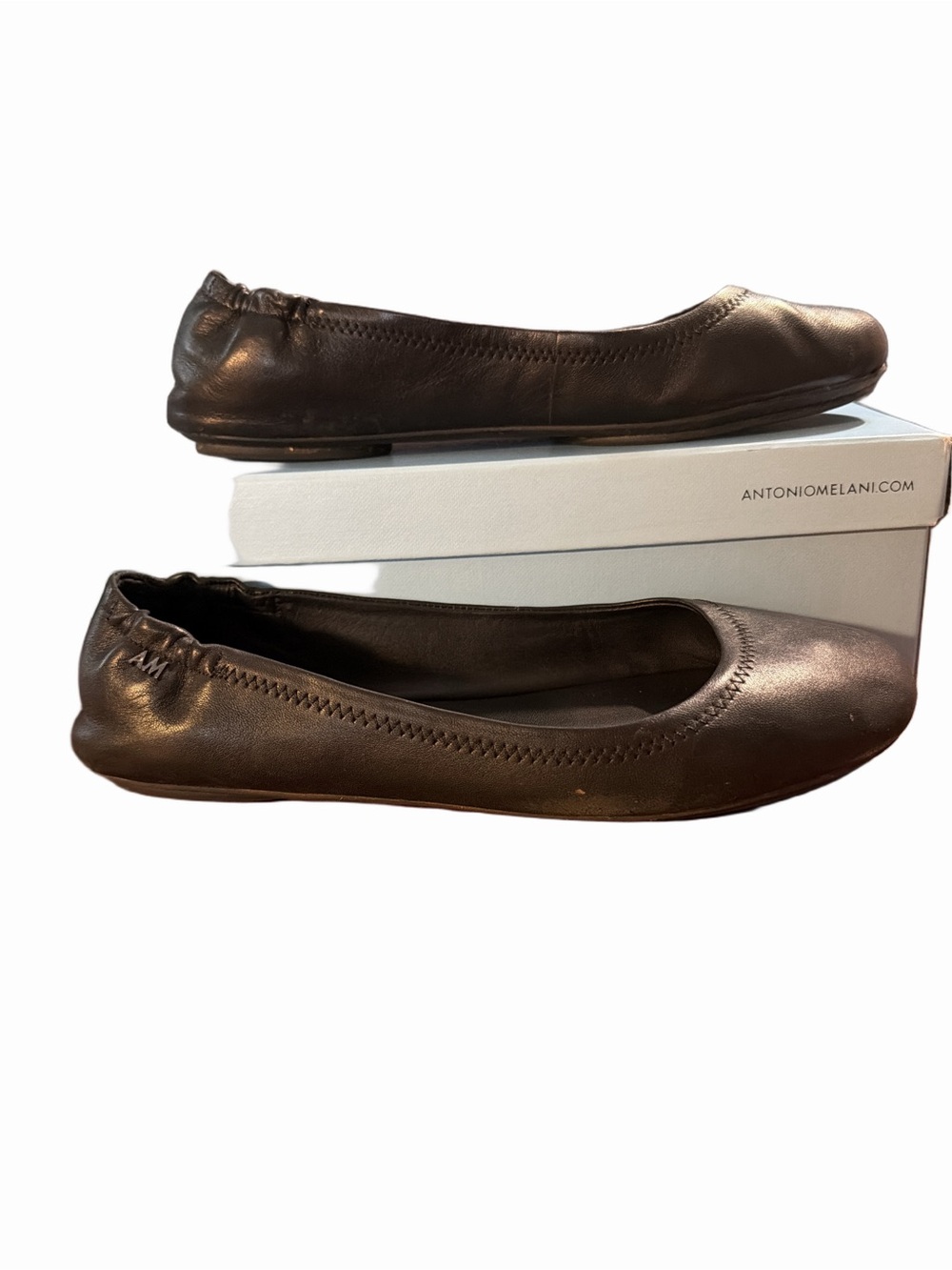 Antonio Melani Black Leather Ballet Flats. Size 8.5